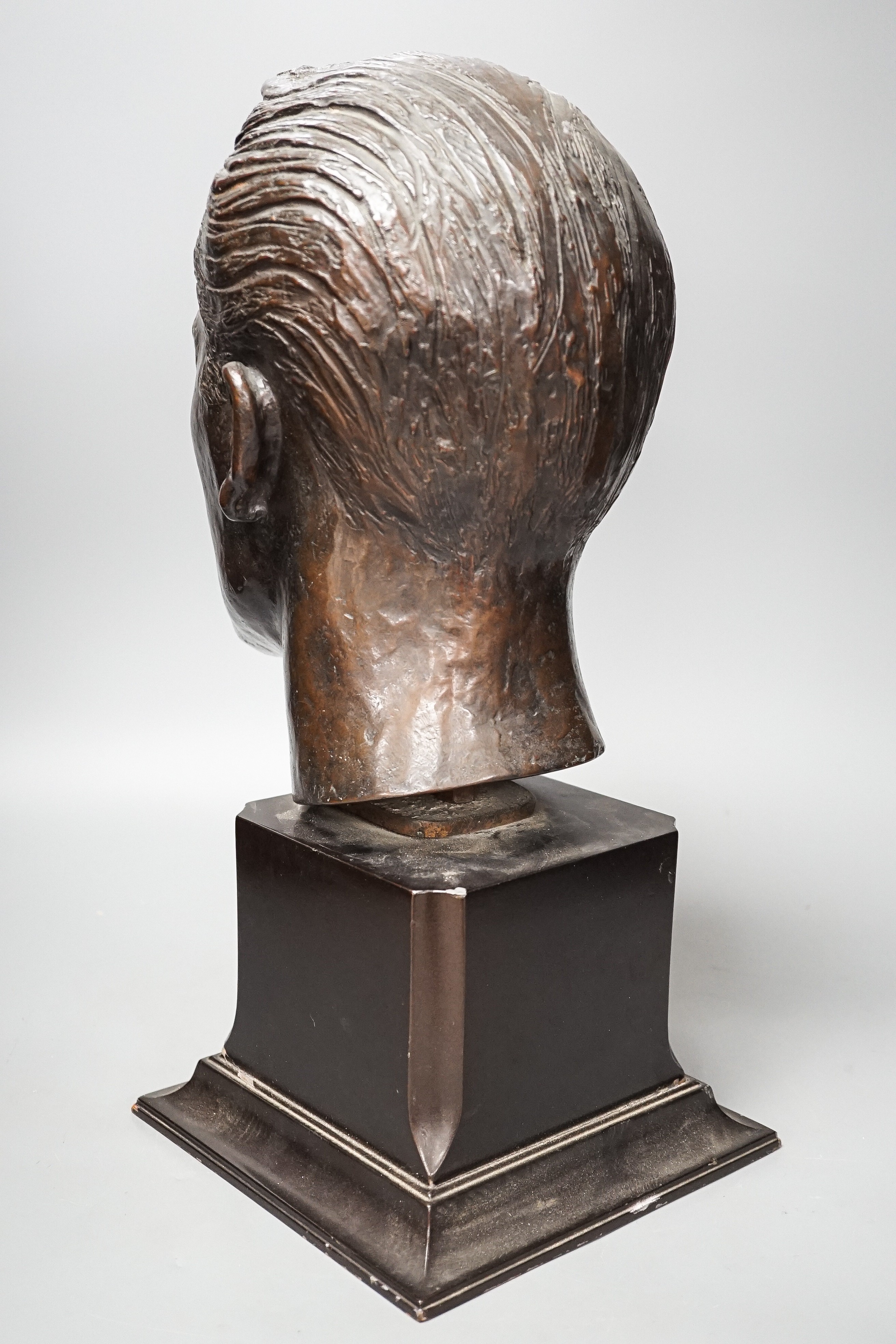 Teddy Palmer bronze bust, 'The Withyshaw Wonder', 1948. 42cm